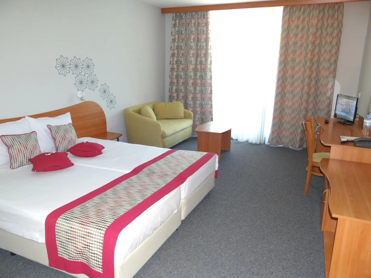 MPM Kalina Garden Hotel