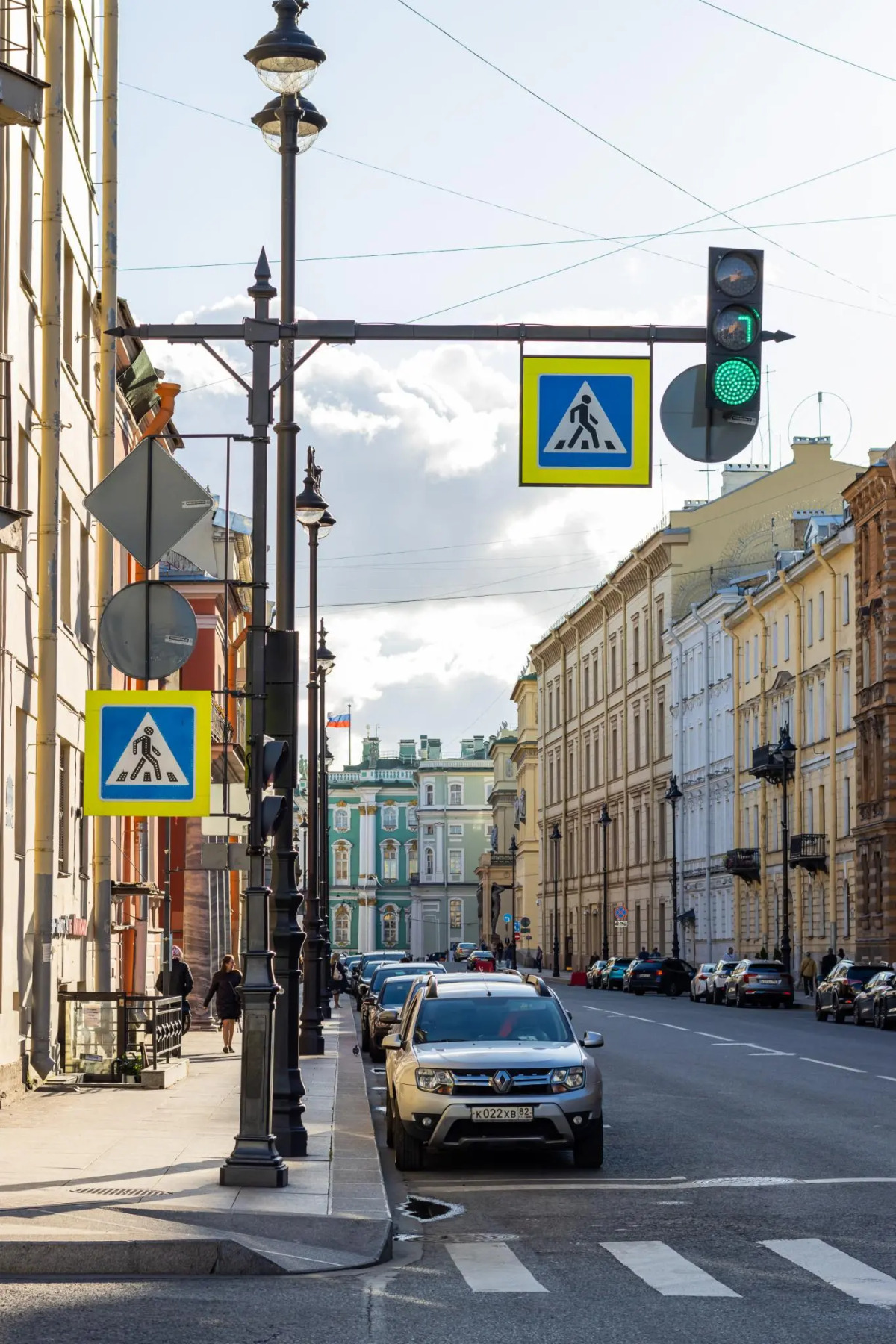 Рядом с Эрмитажем