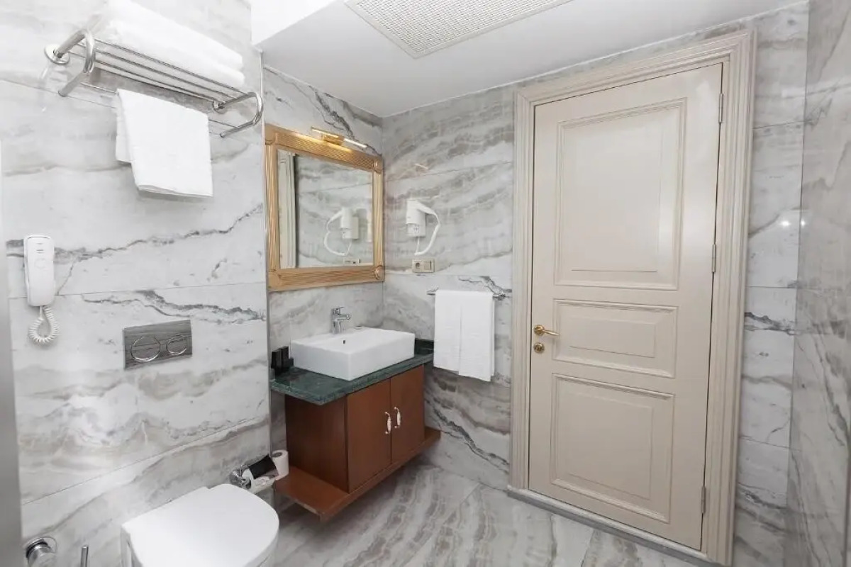 Meserret Palace Hotel