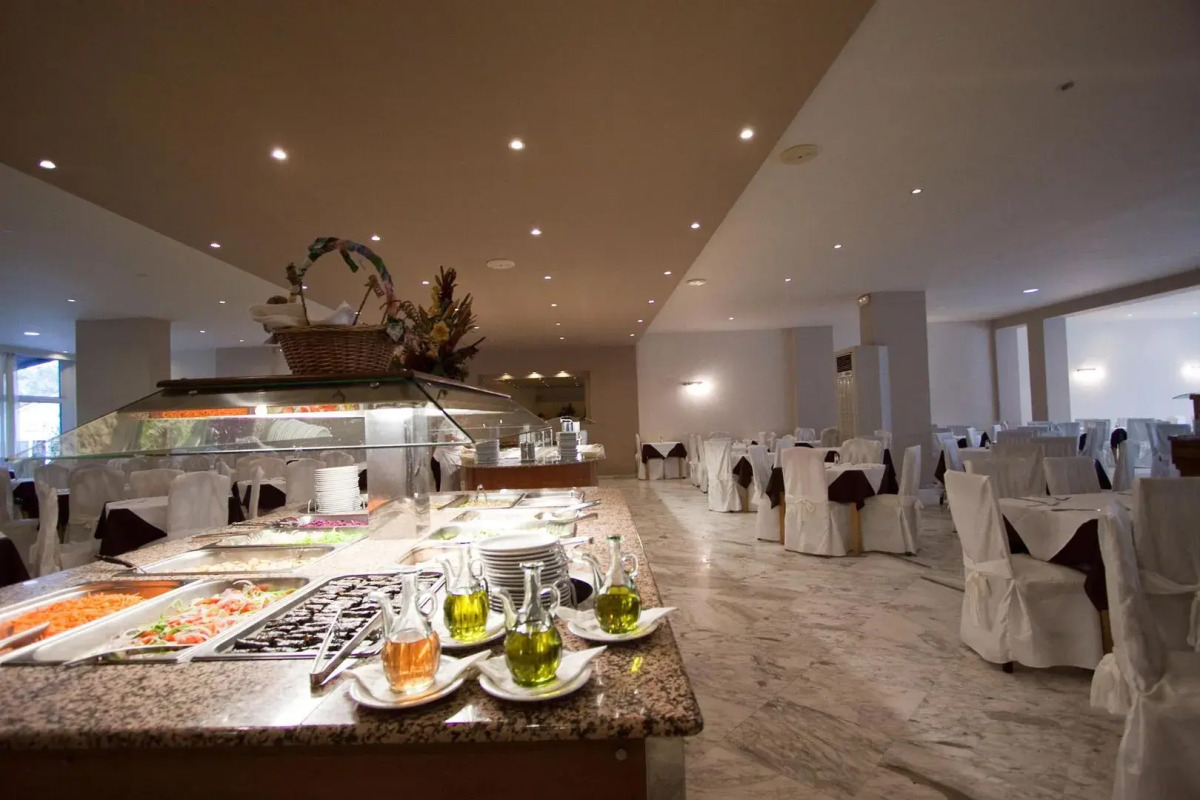 Delfinia Resort