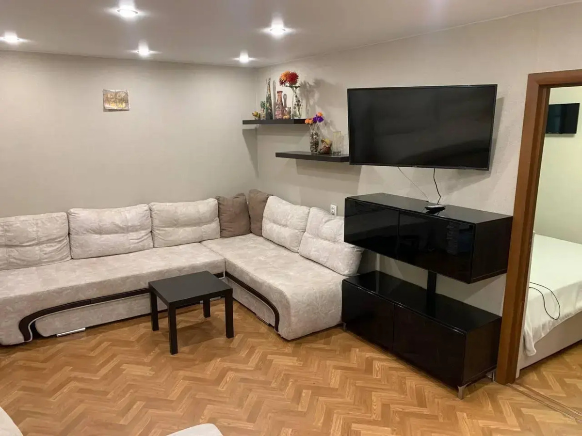 Апартаменты на улице Орджоникидзе 10