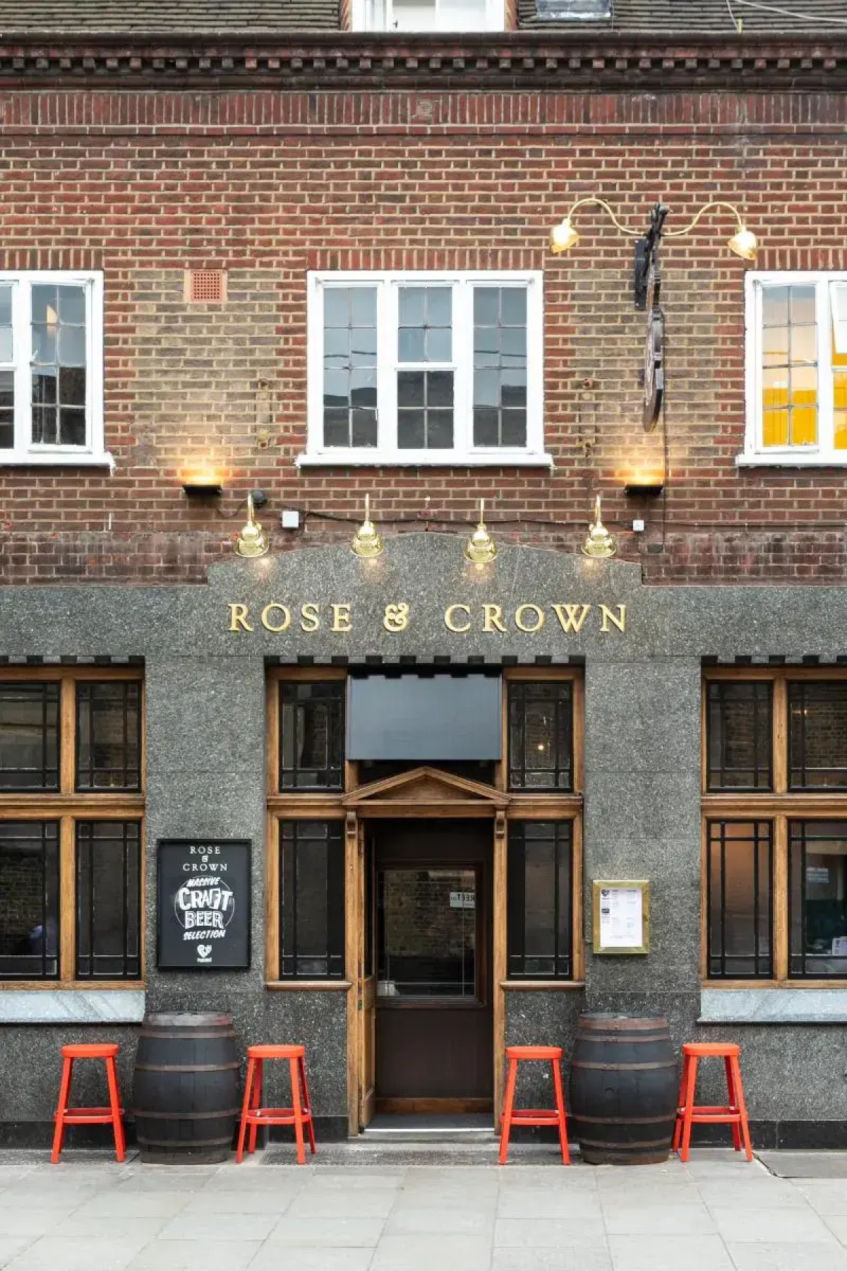 Publove The Rose & Crown