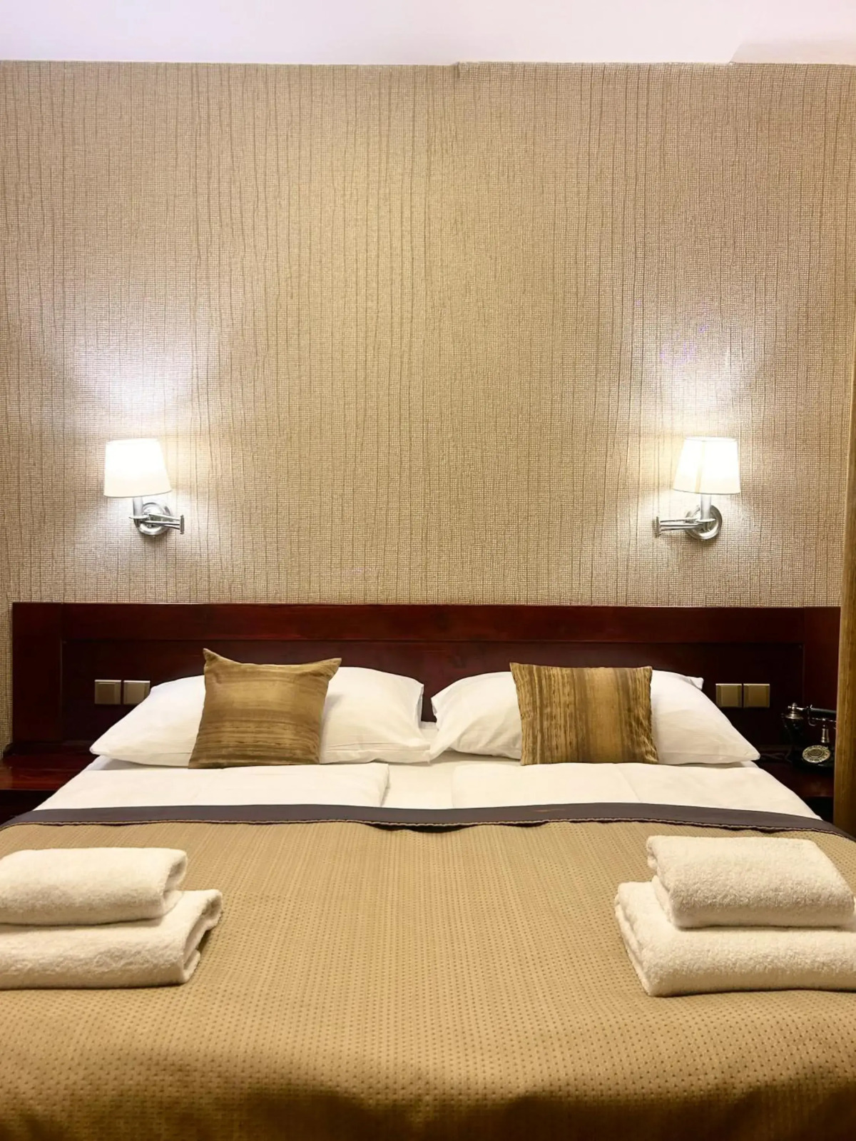 U Stare Pani - At the Old Lady Hotel