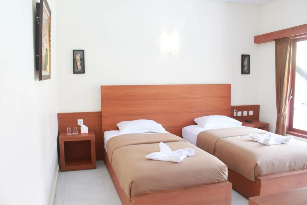 Gora Beach Inn