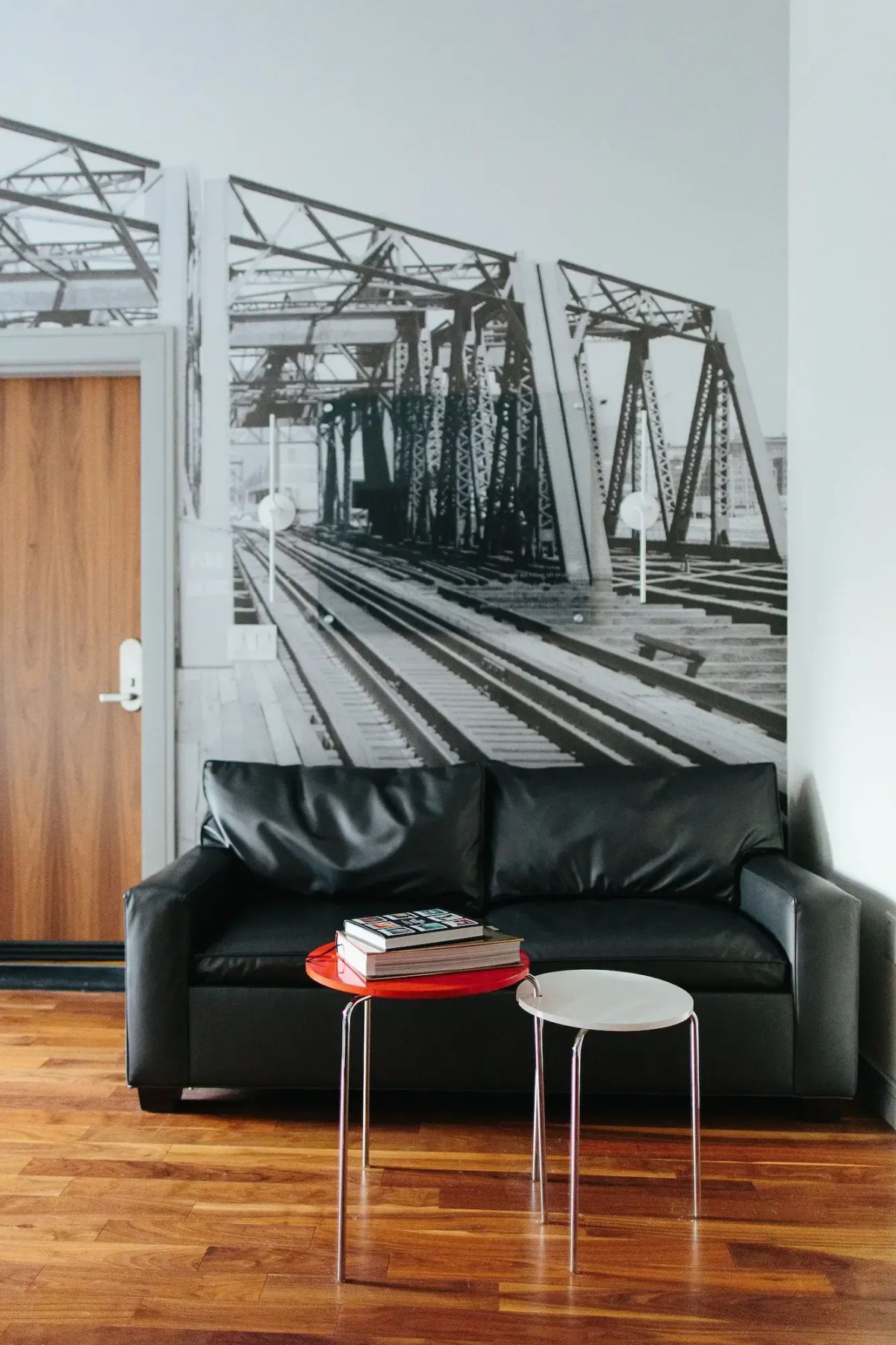 Отель The Revolution