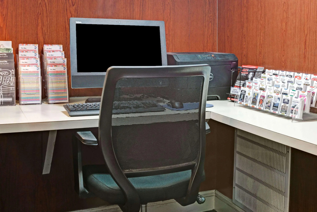 Wyndham Garden Long Island City Manhattan View Hotel