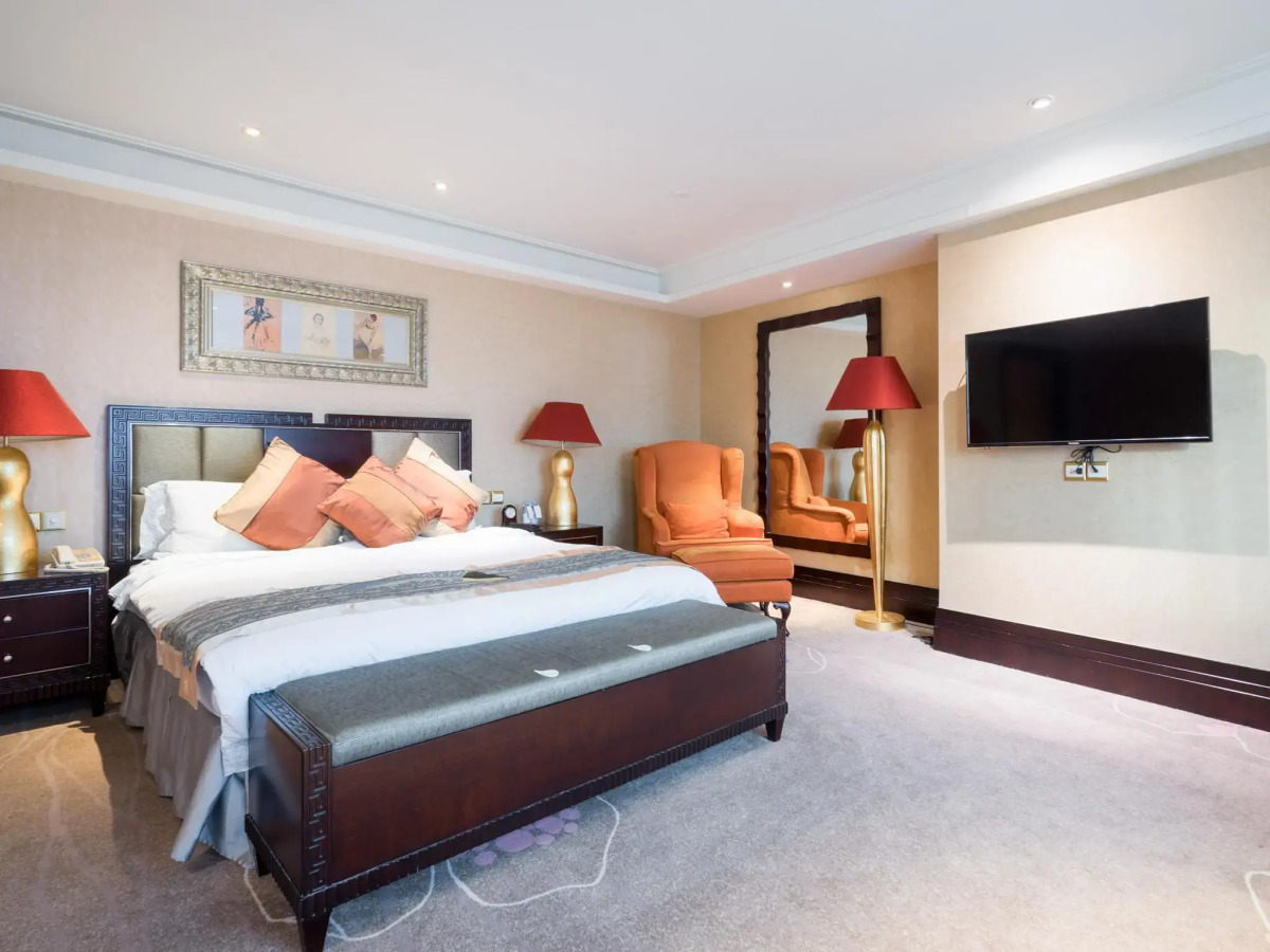 Royal Mediterranean Hotel