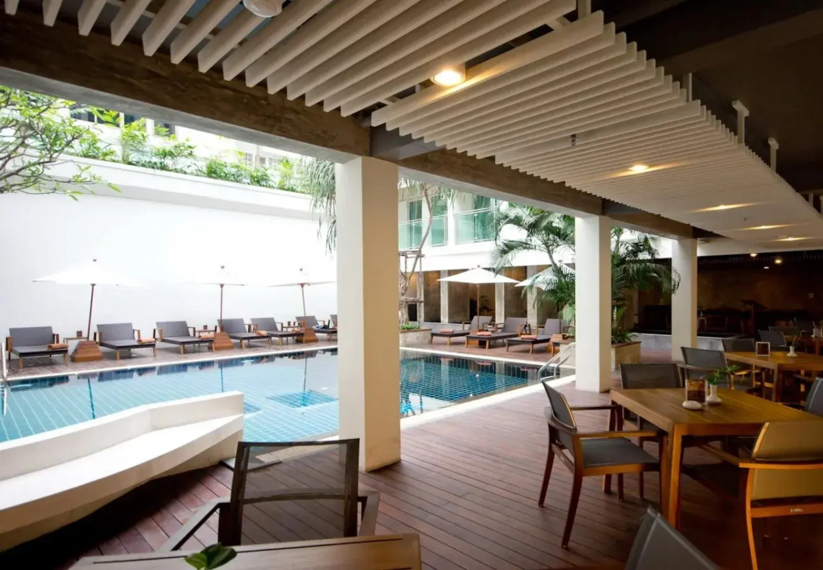 Sunshine Hotel And Residences