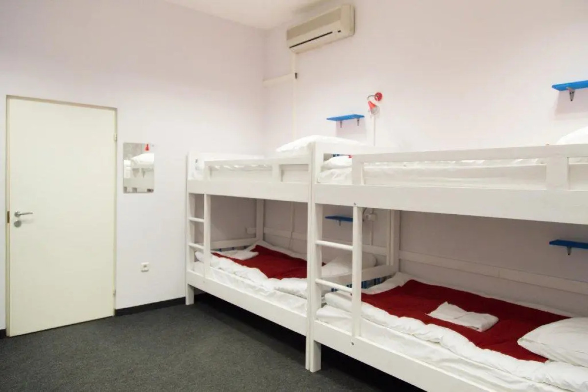 Hostel Port of Five Seas