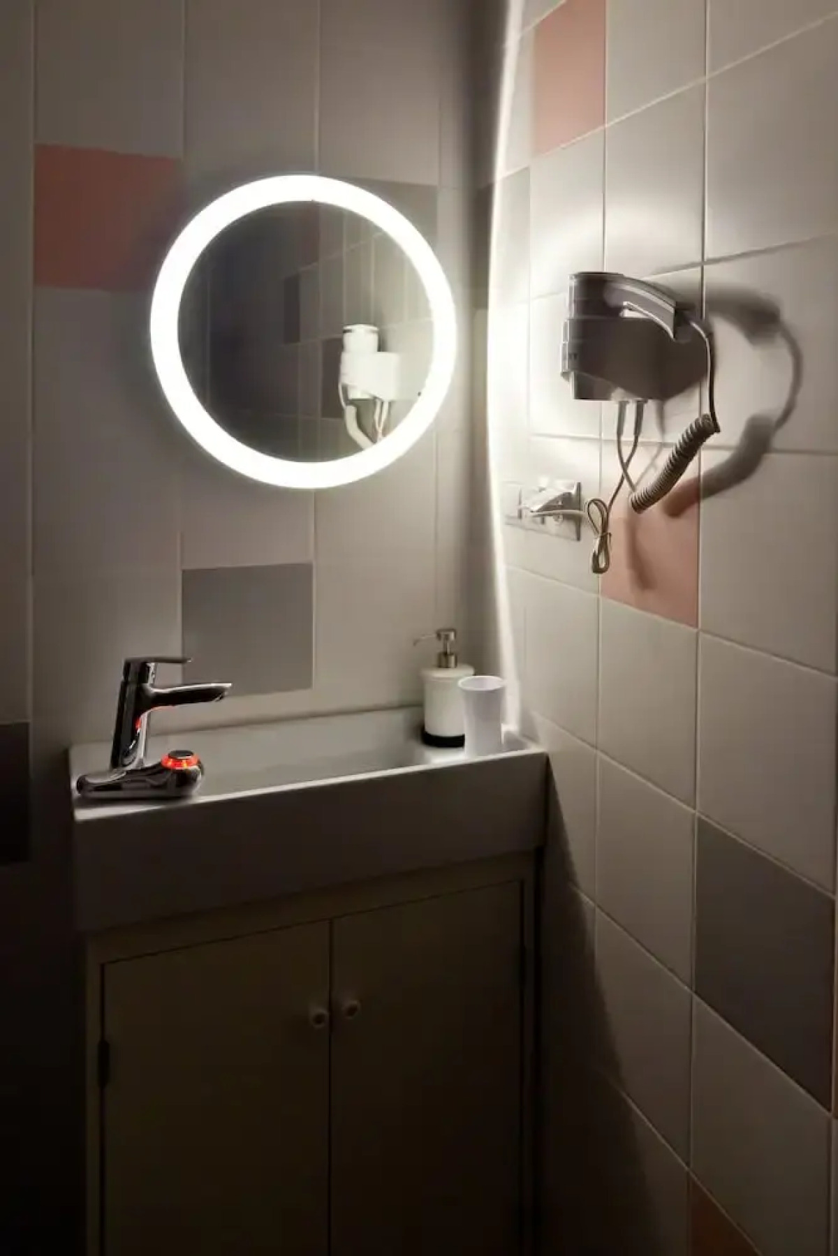 Together Smallford Guesthouse