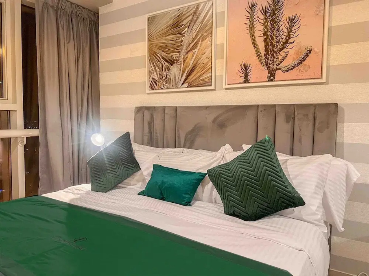 Cosmos Living Stylish Studio Near Marina