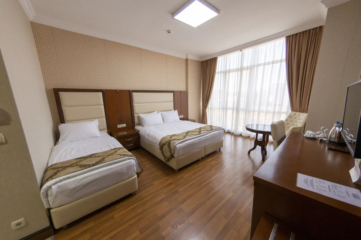 Отель Era Palace