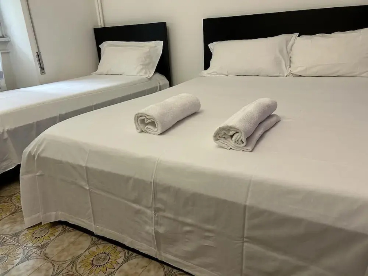 Venice Night6 Double Room Shared Toileta