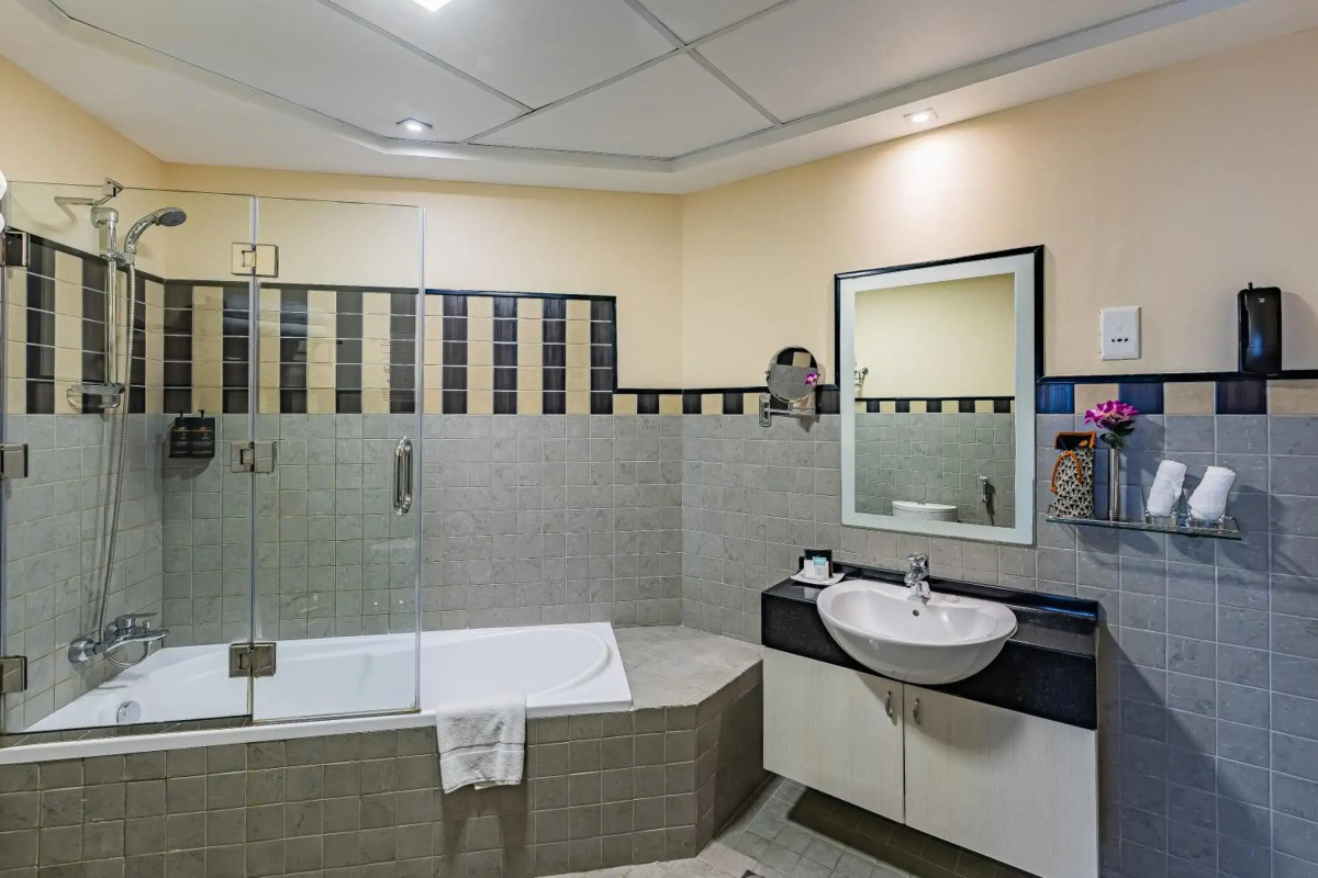 Landmark Premier Hotel