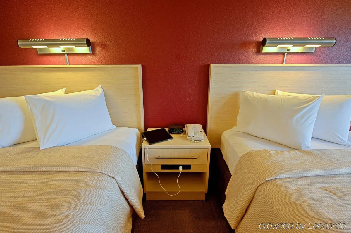 Red Roof Inn PLUS+ Miami Airport