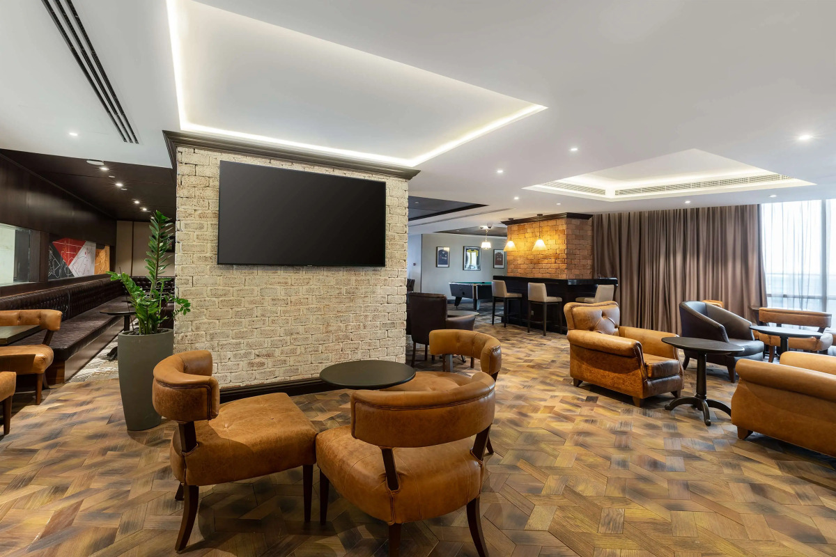 Отель Radisson Blu Hotel, Dubai Canal View