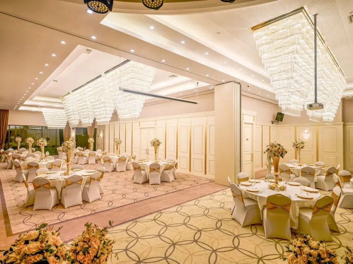 The Conforium Hotel Van