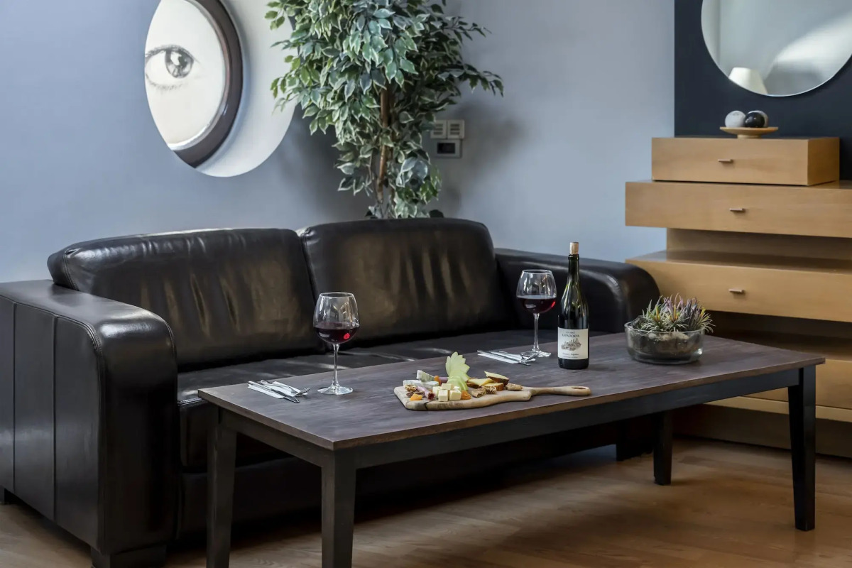 Отель Ansen Suites