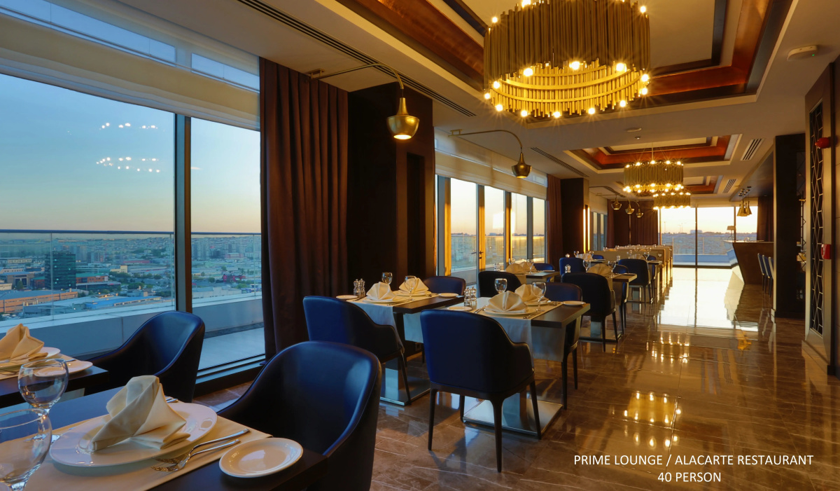 Royal Stay Palace Hotel
