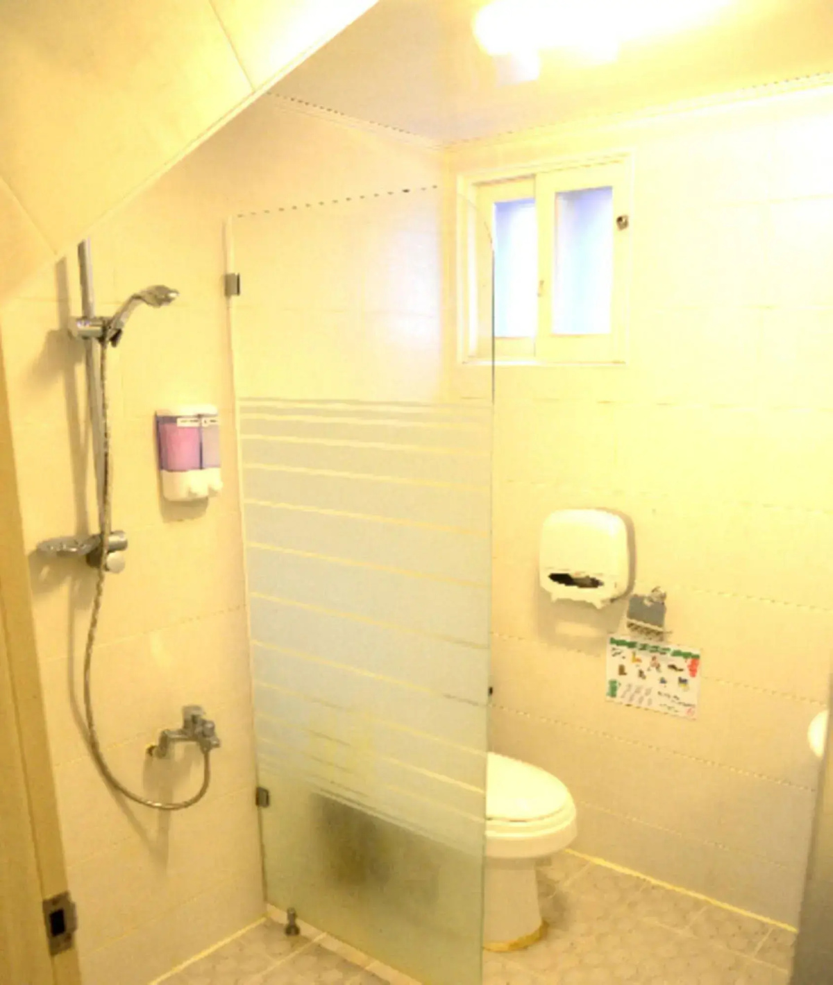 Kimchee Hongdae Guesthouse