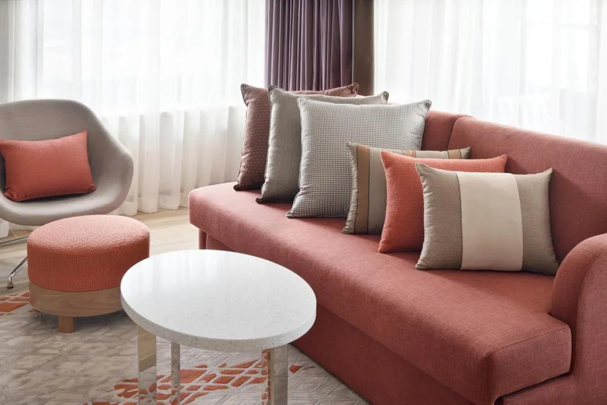Отель Holiday Inn & Suites Dubai Festival City an IHG