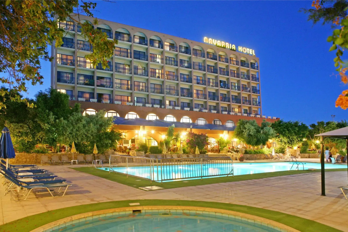 Navarria Hotel