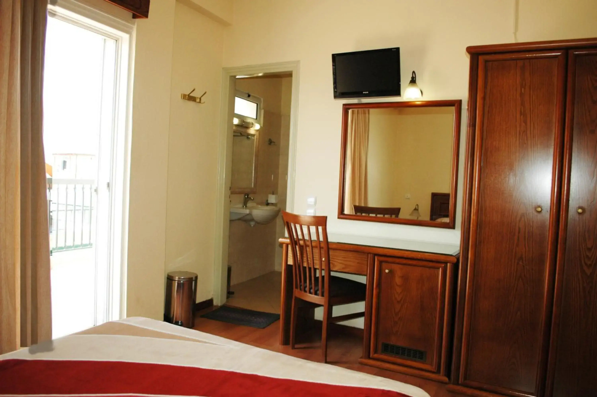 Omiros Hotel