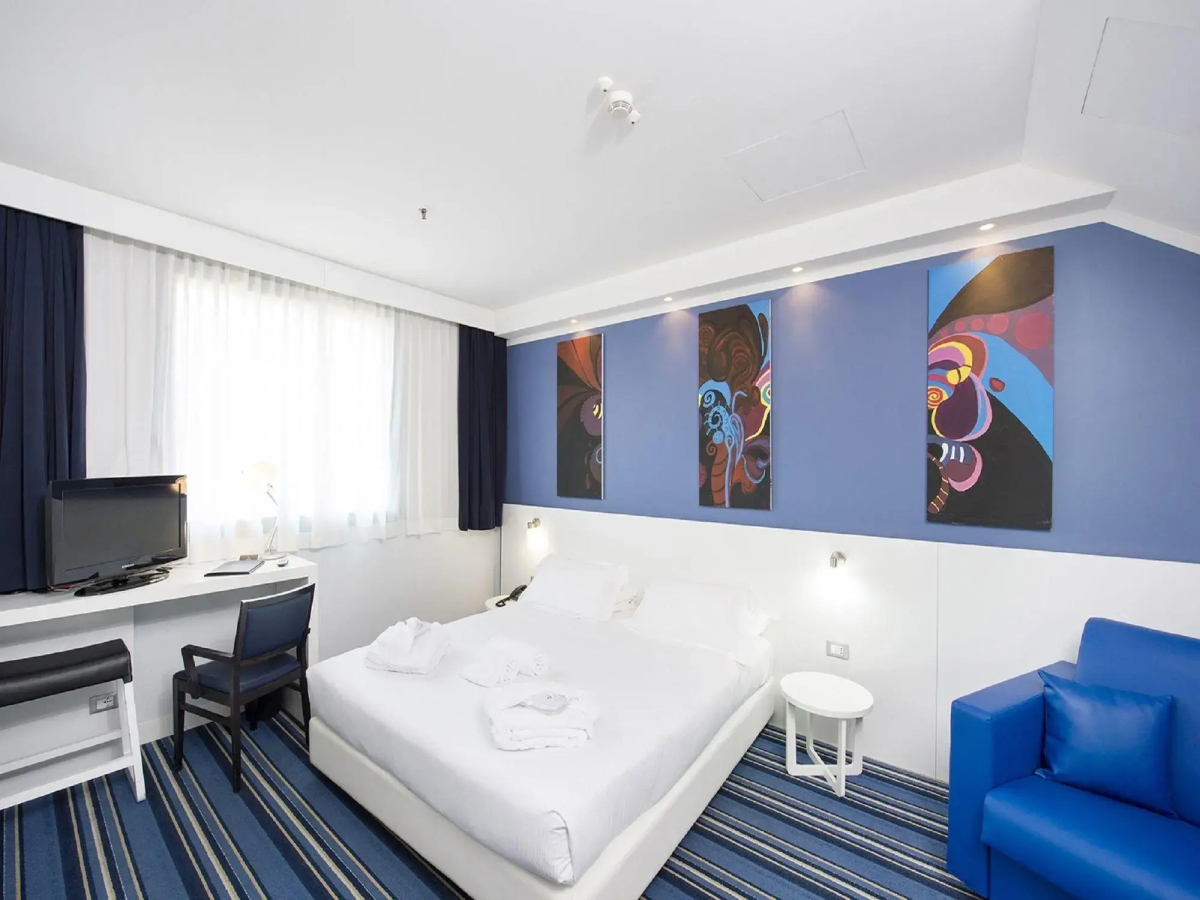 NEO Hotel