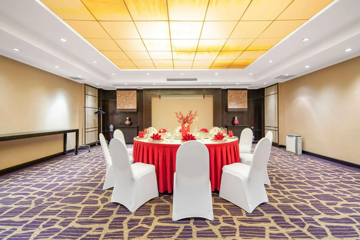 Ramada Plaza Pudong