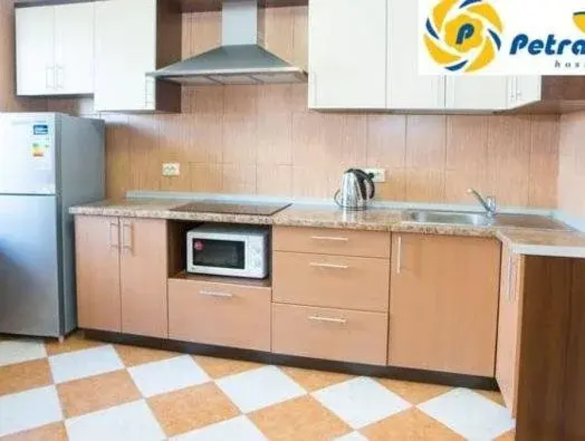 Petrani Хостел