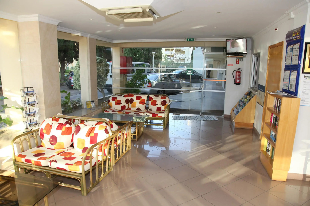 Parque Mourabel, Oasis Village, Pe do Lago