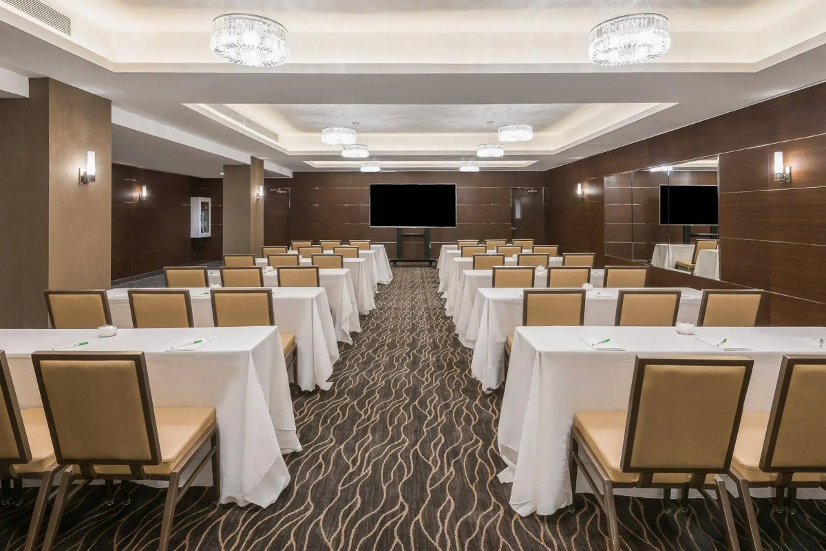 Holiday Inn Brooklyn Downtown by IHG