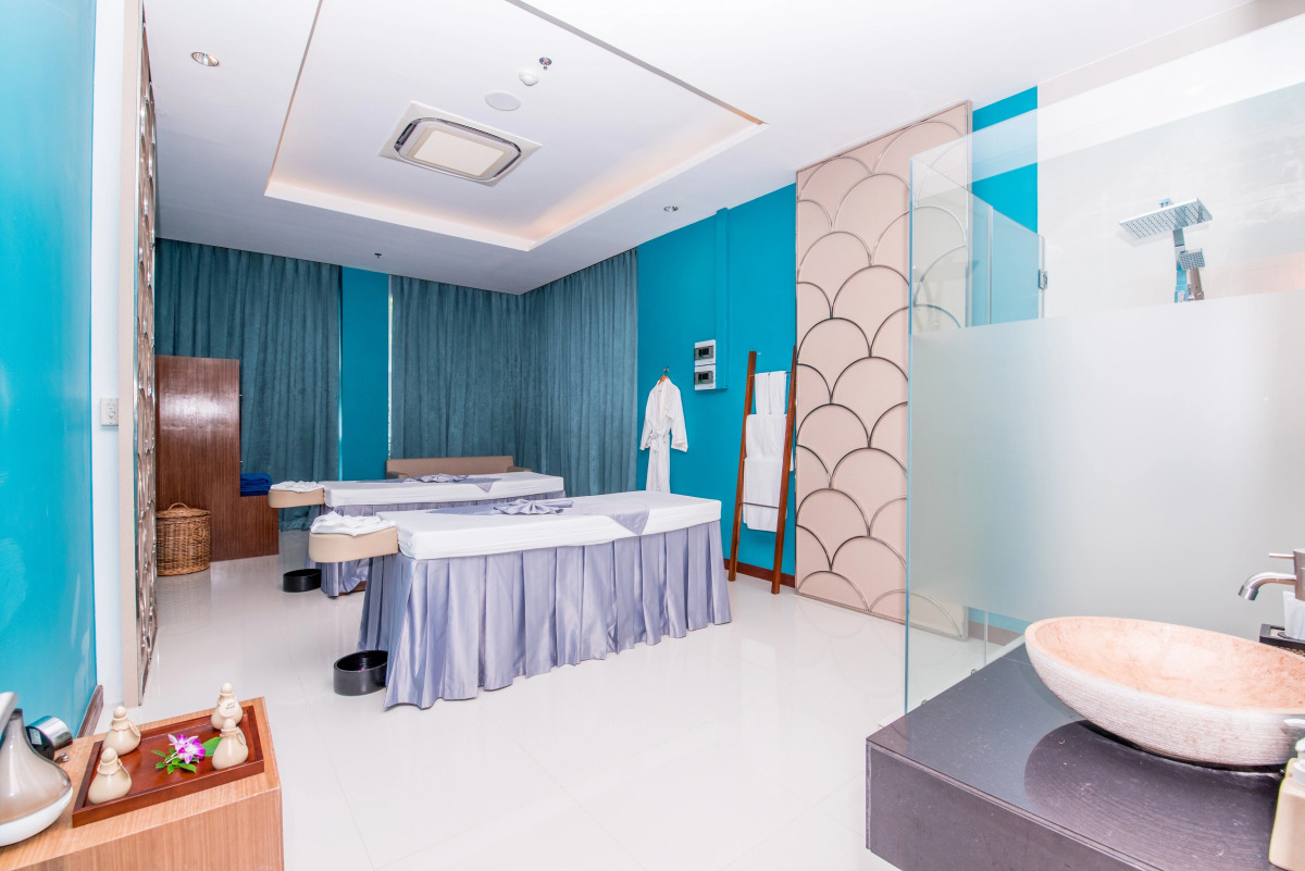 Курортный отель Fishermen's Harbour Urban Resort