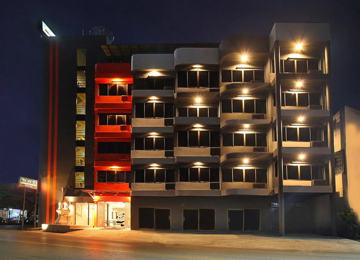 Отель Recenta Style Phuket Town