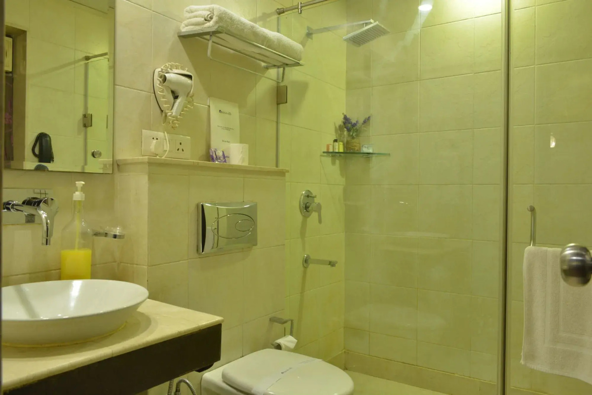 Rockland Hotel - C R Park