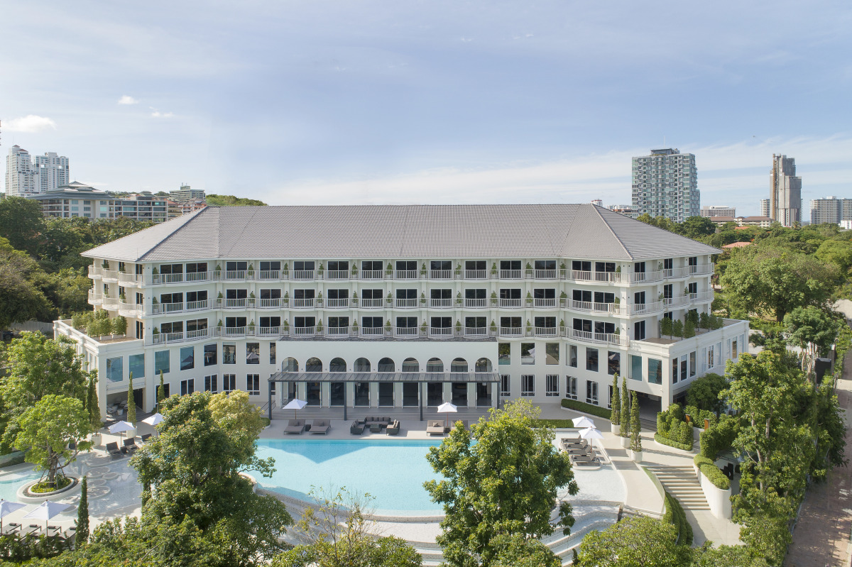 Отель Cross Pattaya Pratamnak