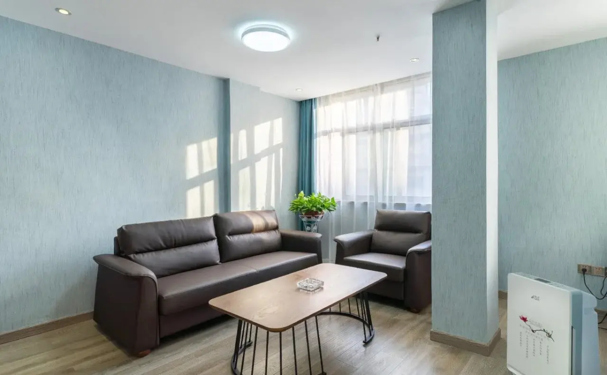 Rong Le Business Hotel