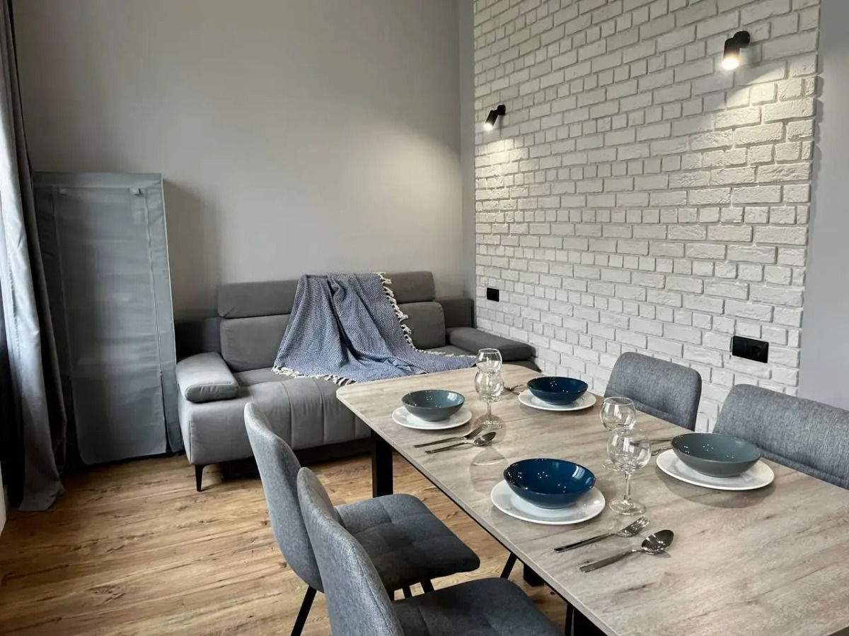 Sunny Days (Санни Дейз) на улице Генерала Кузнецова