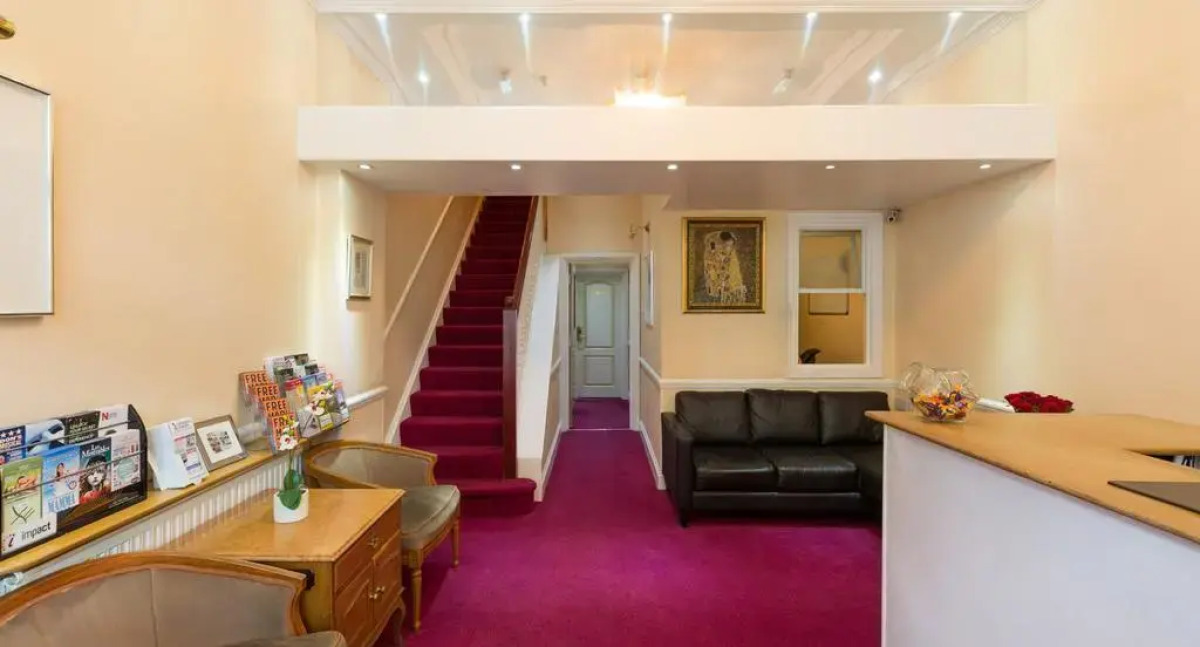 Lord Kensington Hotel