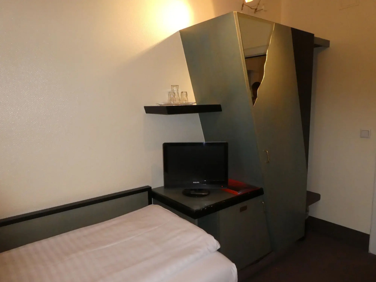 Monopol Hotel