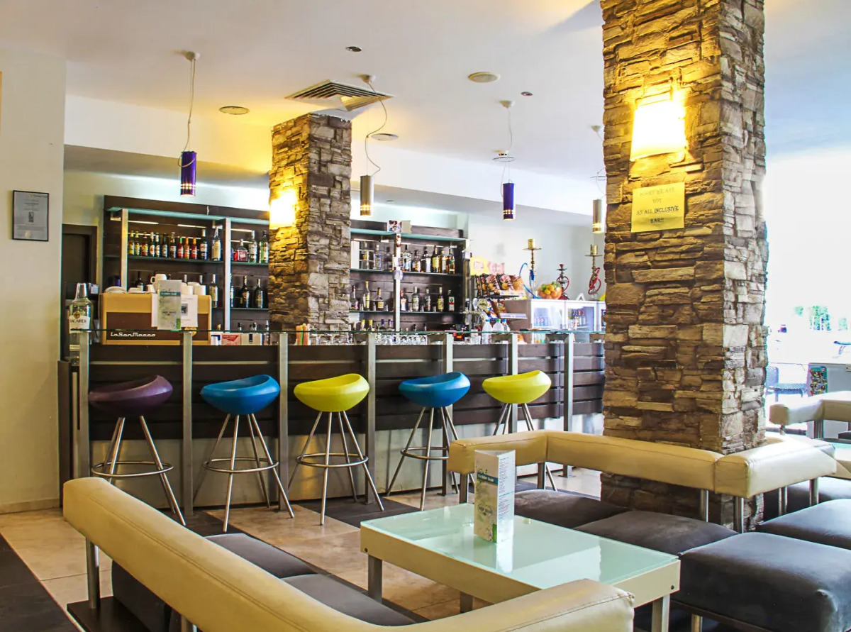 Smartline Meridian Hotel