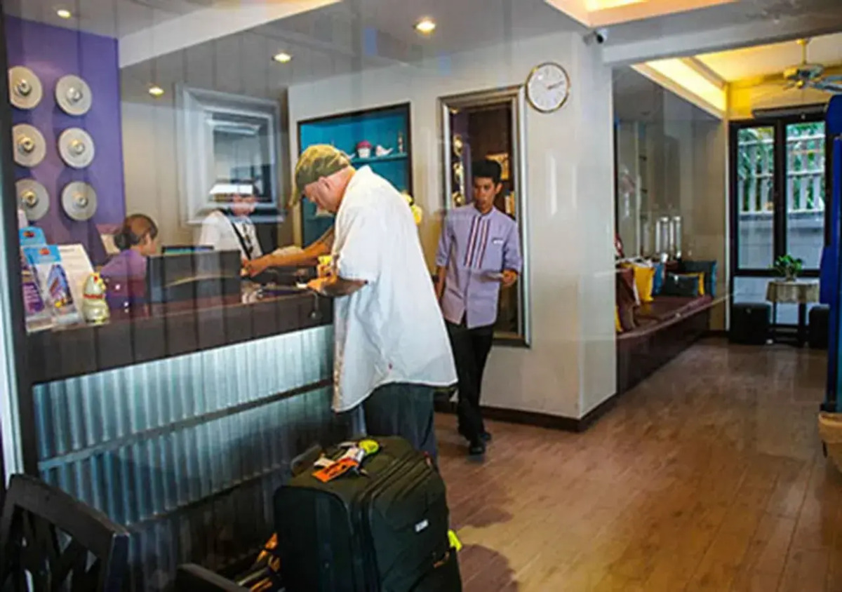 Sawasdee Hotel @ Sukhumvit Soi 8