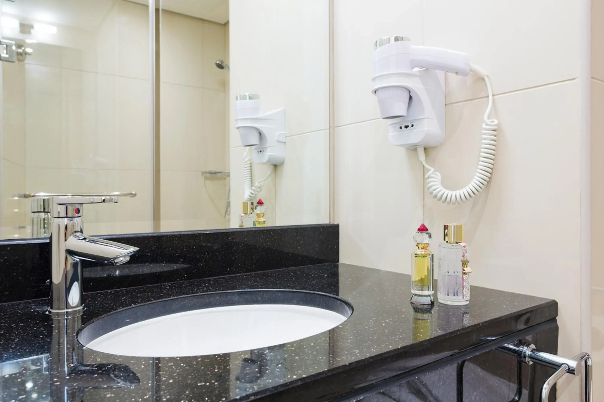 Отель ibis Deira Creekside Dubai