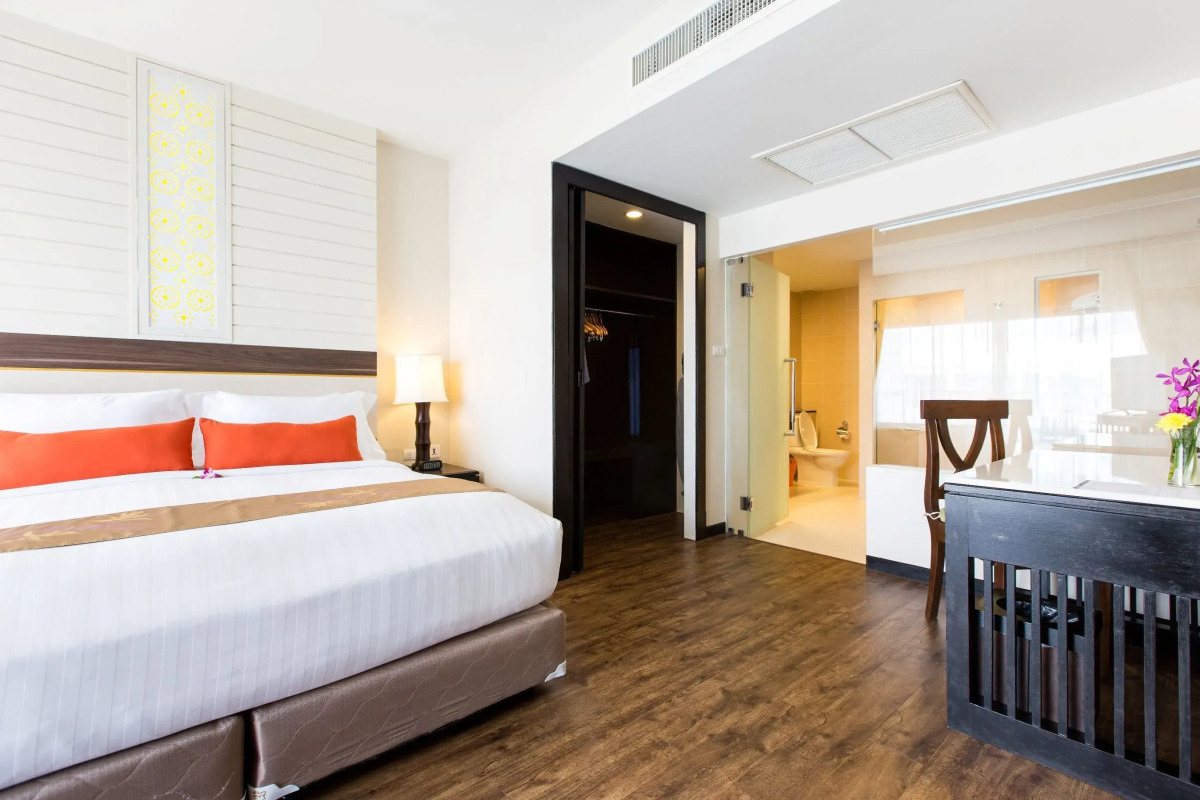 Deevana Plaza Phuket