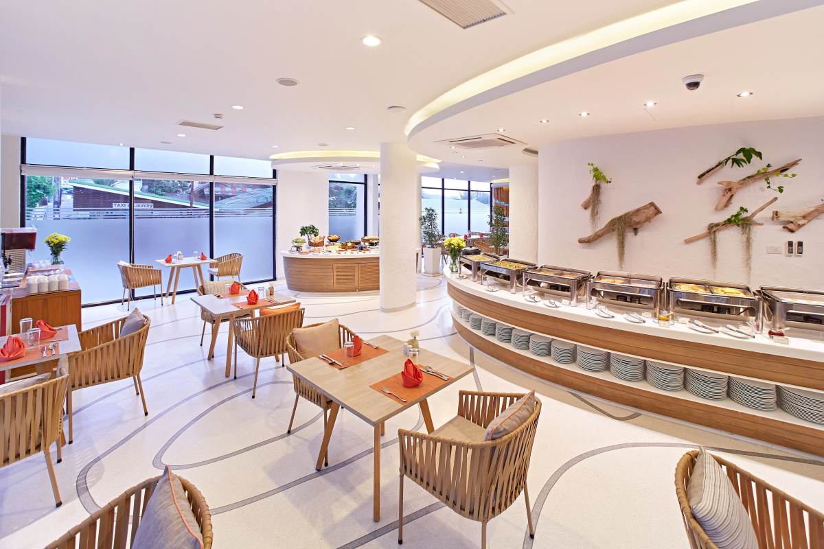Отель Bandara Beach Resort, Phuket