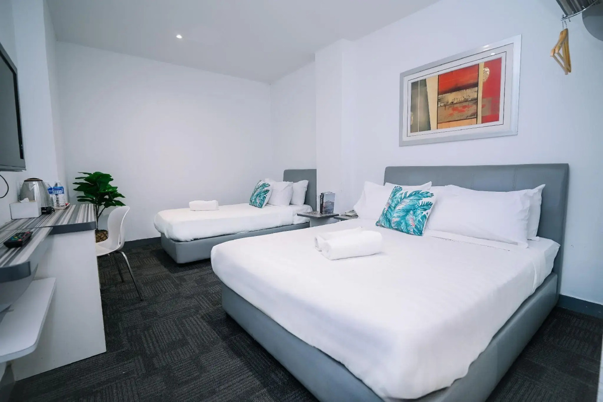 Отель Swing and Pillows — KL Sg Besi