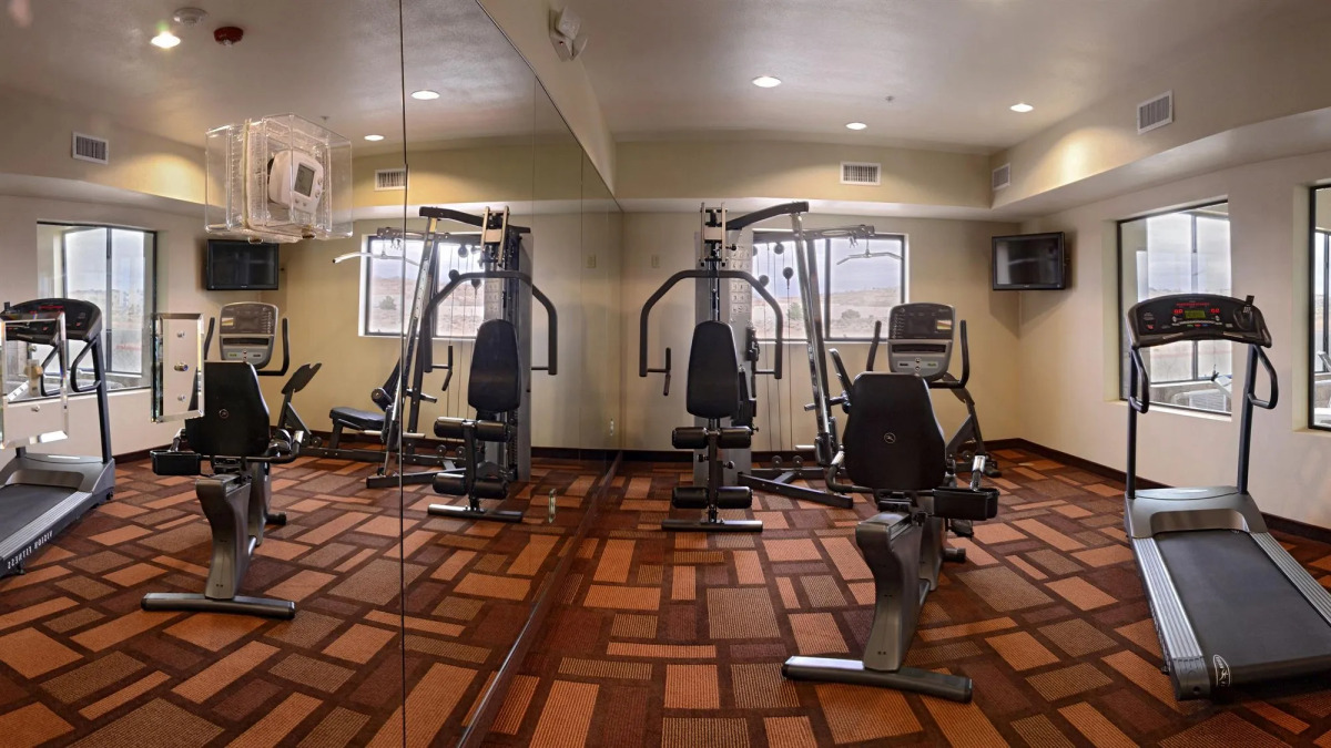 Comfort Inn & Suites Page at Lake Powell