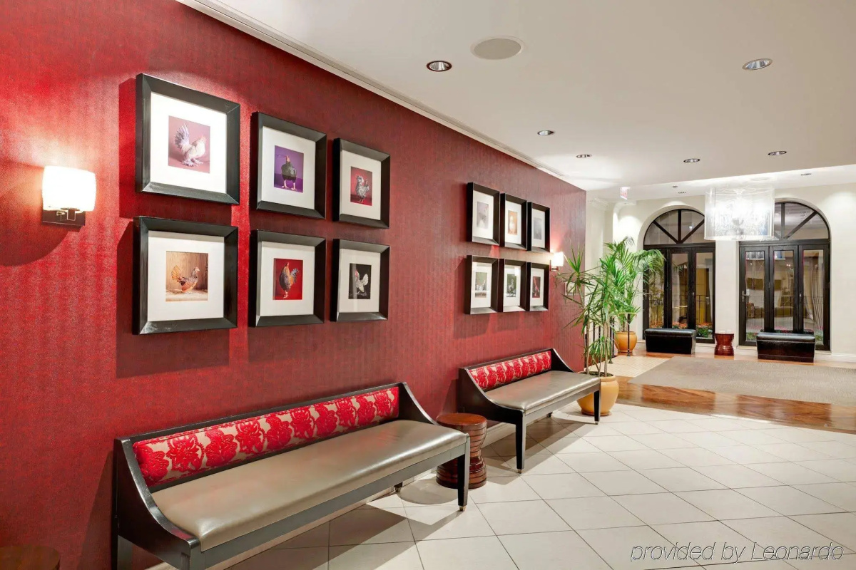 Holiday Inn Express Chicago - Magnificent Mile by IHG