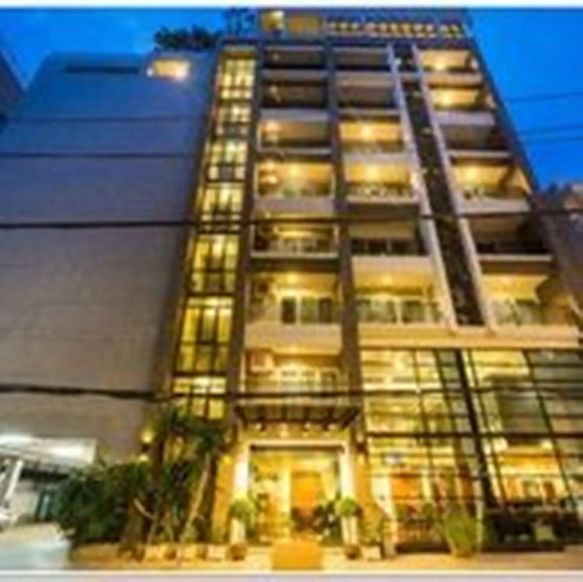 Sea Me Spring Too Hotel