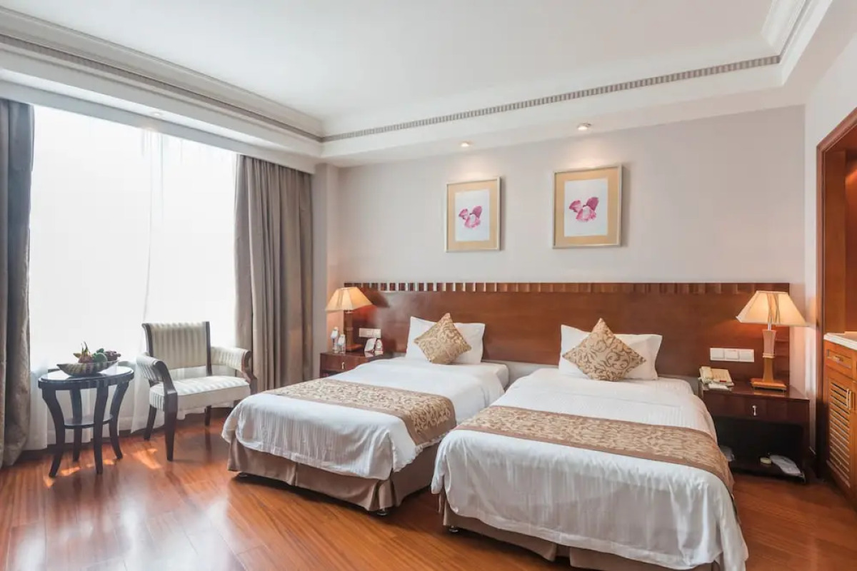 Отель Sanya Baohong